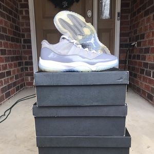 Jordan 11 low “cool grey”